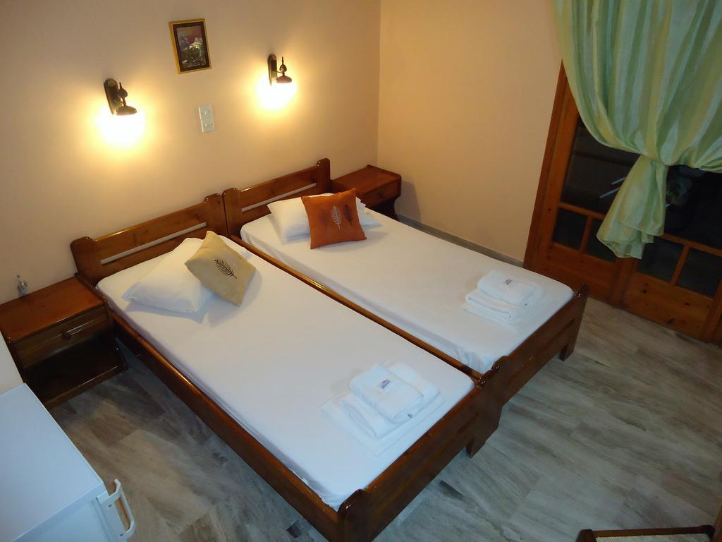 Hotel Sweetmemory Agia Marina  Exterior foto